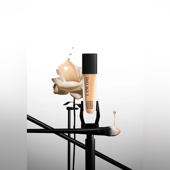 Brand new (less 1 drop!) Lancome Teint Idole Ultra Wear Foundation- 310 BISQUE C - Picture 4 of 6